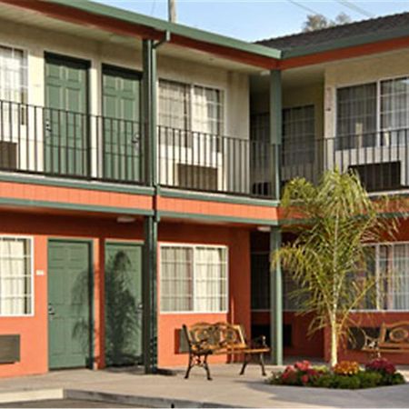 Days Inn Salinas Airport Ngoại thất bức ảnh