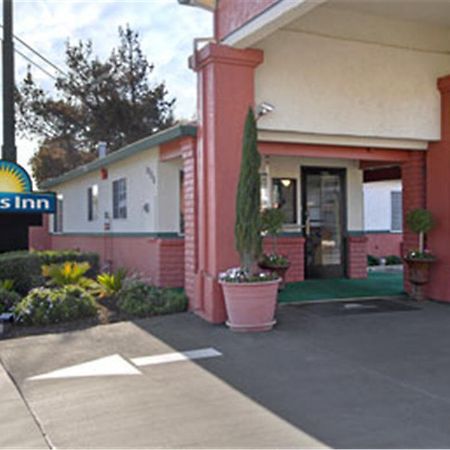 Days Inn Salinas Airport Ngoại thất bức ảnh