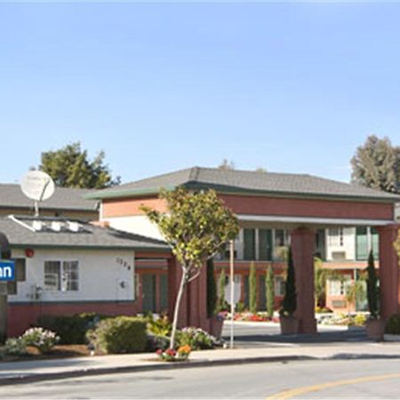Days Inn Salinas Airport Ngoại thất bức ảnh
