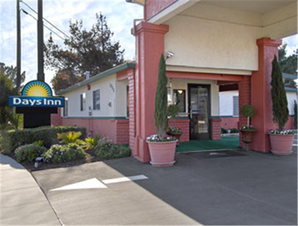 Days Inn Salinas Airport Ngoại thất bức ảnh